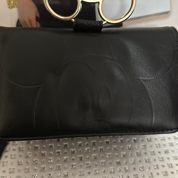 Disney Mickey Mouse Conventional Zipper Wallet - New with Tags - Picture 10 of 11